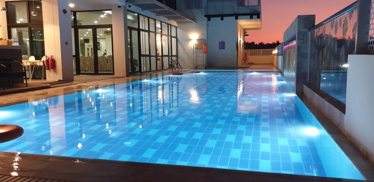 Wafa Hotel & Apartment Kampong Mata Mata Exterior photo